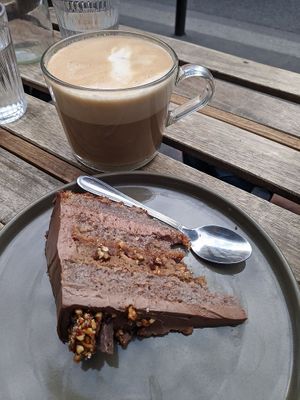 Chocolate Tarte Café con Leche at Aujourd'hui Demain Cafe in Paris