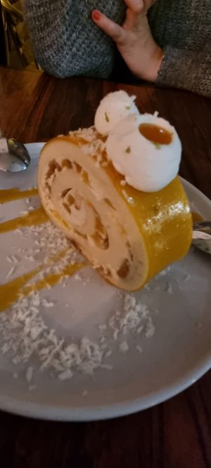 Cake  at Aujourd'hui Demain Cafe in Paris