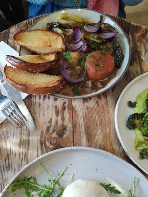Mushroom bourguignon with gluten free bread (and a giant carrot, the carrot was very tasty) at Aujourd'hui Demain Cafe in Paris