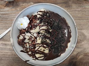 Granola bowl at Aujourd'hui Demain Cafe in Paris