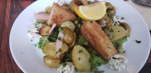 Fish & peas at Aujourd'hui Demain Cafe in Paris