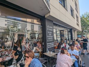  at Aujourd'hui Demain Cafe in Paris