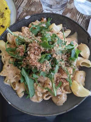 Big Mac'N'Cheese Champi Truffe (15€) - 5/5 at Aujourd'hui Demain Cafe in Paris