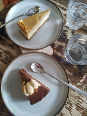Stickers cake + cheesecake at Aujourd'hui Demain Cafe in Paris