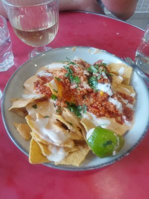 Nachos at Aujourd'hui Demain Cafe in Paris