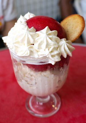 Coupe de glace at Aujourd'hui Demain Cafe in Paris