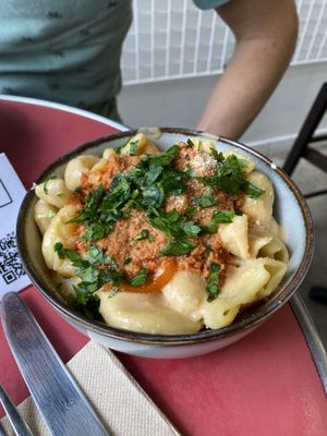 Mac n cheese  at Aujourd'hui Demain Cafe in Paris