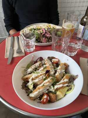 Salade Kaesar et Tortillas   at Aujourd'hui Demain Cafe in Paris