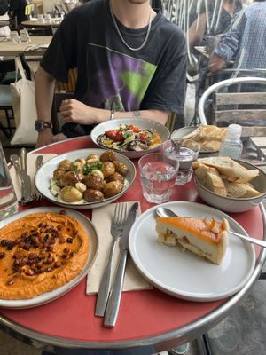 Houmous, ratatouille et charlotte Abricot Pêche   at Aujourd'hui Demain Cafe in Paris