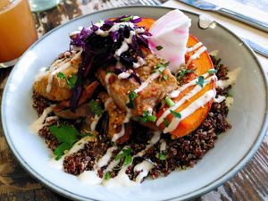 Season Bowl: Ta To Qui at Aujourd'hui Demain Cafe in Paris