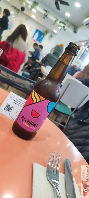 Kombucha at Aujourd'hui Demain Cafe in Paris