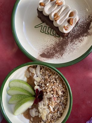 Bûchette snickers / granolaa  at Aujourd'hui Demain Cafe in Paris