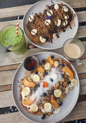 (Top) Banana Chocco Pancakes (Bottom) Maple & Nuts Pancakes at Aujourd'hui Demain Cafe in Paris
