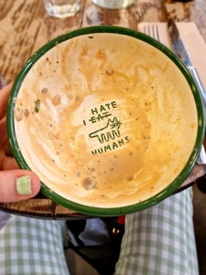 Adorable plates at Aujourd'hui Demain Cafe in Paris