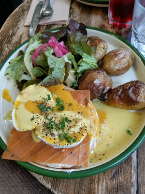 Eggs benedict. Absolutely insane dish at Aujourd'hui Demain Cafe in Paris