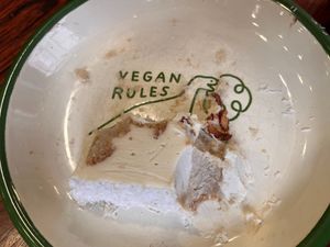 Plates at Aujourd'hui Demain Cafe in Paris