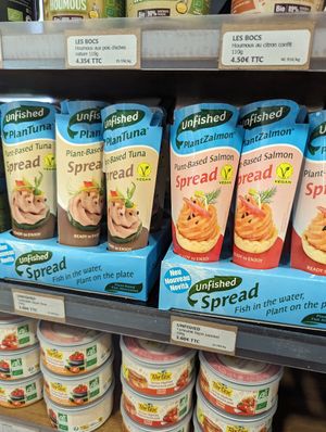 Spreads at Aujourd'hui Demain Cafe in Paris