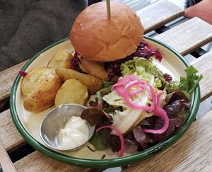 Burger was blah at Aujourd'hui Demain Cafe in Paris