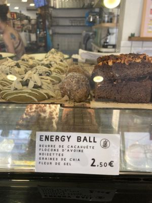  at Aujourd'hui Demain Cafe in Paris