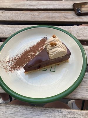 Chocolate cake at Aujourd'hui Demain Cafe in Paris