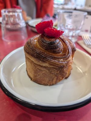 Cruffin framboise at Aujourd'hui Demain Cafe in Paris