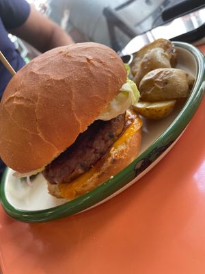 Burger at Aujourd'hui Demain Cafe in Paris