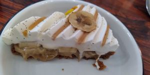 Banoffee pie at Aujourd'hui Demain Cafe in Paris