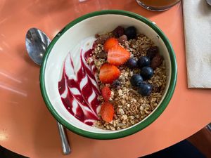 Granola bowl at Aujourd'hui Demain Cafe in Paris