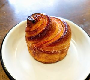 Cruffin Coing at Aujourd'hui Demain Cafe in Paris