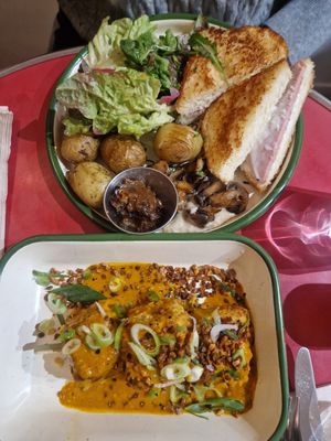  at Aujourd'hui Demain Cafe in Paris