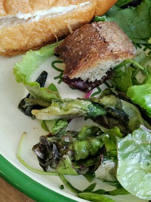 The salad greens weren't fresh 😞 at Aujourd'hui Demain Cafe in Paris