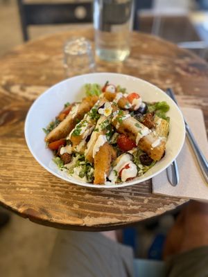 Vegan salad at Aujourd'hui Demain Cafe in Paris
