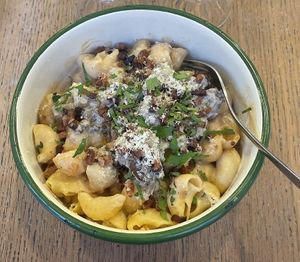 Best vegan Mac n cheese 🧀   at Aujourd'hui Demain Cafe in Paris