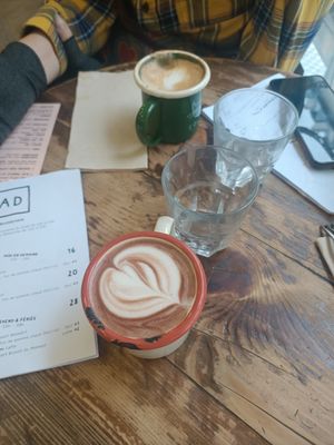 Un chocolat chaud vegan ! at Aujourd'hui Demain Cafe in Paris