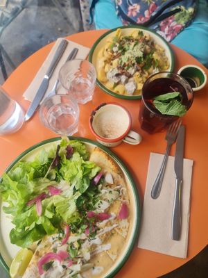  at Aujourd'hui Demain Cafe in Paris