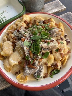 Mac'n Cheese at Aujourd'hui Demain Cafe in Paris