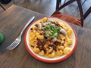 マカロニチーズ at Aujourd'hui Demain Cafe in Paris