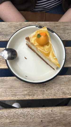 Cheescake Mangue  at Aujourd'hui Demain Cafe in Paris