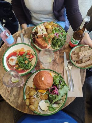  at Aujourd'hui Demain Cafe in Paris