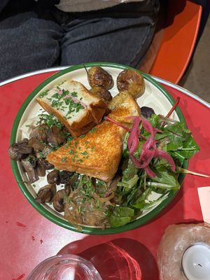 Croque Monsieur  at Aujourd'hui Demain Cafe in Paris