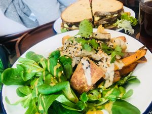 Bol tofu* at Aujourd'hui Demain Cafe in Paris