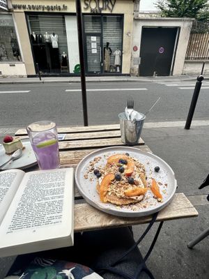 Pancakes, cake & lemonade  at Aujourd'hui Demain Cafe in Paris