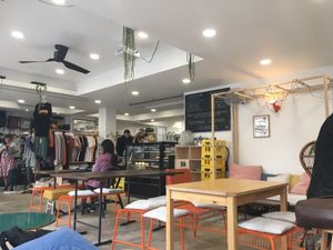 Photo2 at Aujourd'hui Demain Cafe in Paris