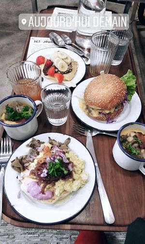 Brunch at Aujourd'hui Demain Cafe in Paris