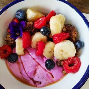 Granola at Aujourd'hui Demain Cafe in Paris
