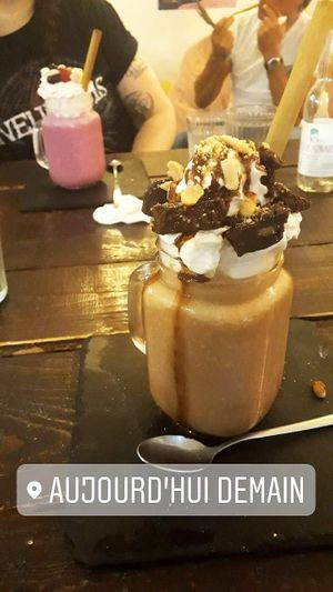 Desserts at Aujourd'hui Demain Cafe in Paris