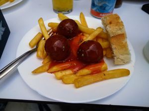 Albóndigas at Bar D'Kañas in Granada