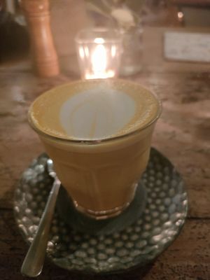 Tumeric latte on oat at Ginger & Jamu in Lembongan