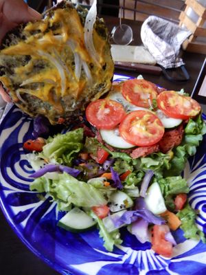 incredible tasty veggie burger de betabel at Aguamiel Cafe  in Guanajuato