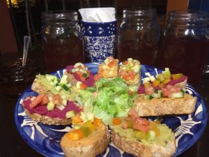 Fruit and veg hummus tapas at Aguamiel Cafe  in Guanajuato